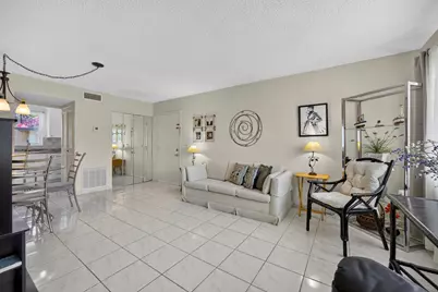 355 Lake Frances Drive, West Palm Beach, FL 33411 - Photo 8