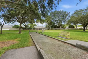 19 Misty Meadow Dr, Boynton Beach, FL 33436 - Photo 40