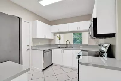 10581 NW 57th Court, Coral Springs, FL 33076 - Photo 8