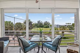 3425 Via Poinciana, Lake Worth, FL 33467 - Photo 16