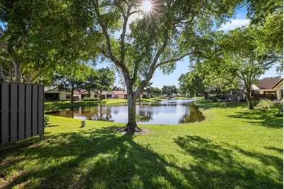 4847 Boxwood Circle, Boynton Beach, FL 33436 - Photo 16