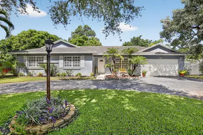 721 SW 59th Avenue, Plantation, FL 33317 - Photo 1