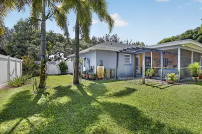 721 SW 59th Avenue, Plantation, FL 33317 - Photo 36