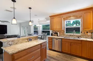 3920 Newport Ave, Boynton Beach, FL 33436 - Photo 8