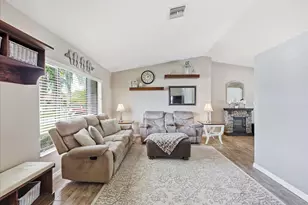7041 NW 23rd St, Margate, FL 33063 - Photo 6
