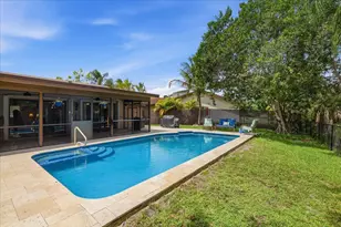 7041 NW 23rd St, Margate, FL 33063 - Photo 30