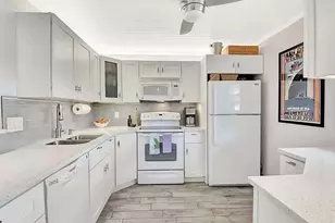 2615 NE 3rd Ct, Boynton Beach, FL 33435 - Photo 12