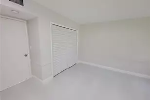 800 E Cypress Ln, Pompano Beach, FL 33069 - Photo 32