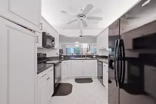 7440 Trent Dr, Tamarac, FL 33321 - Photo 30