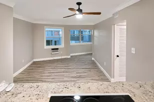1723 NE Miami Gardens Dr, Miami, FL 33179 - Photo 4