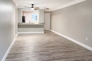 1723 NE Miami Gardens Dr, Miami, FL 33179 - Photo 1