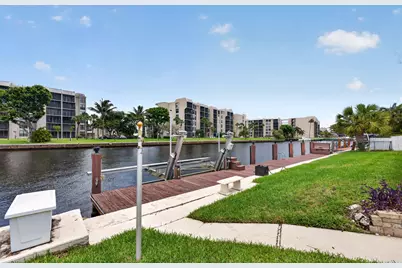 535 NE 8th Avenue, Deerfield Beach, FL 33441 - Photo 8