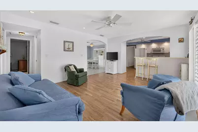 535 NE 8th Avenue, Deerfield Beach, FL 33441 - Photo 16