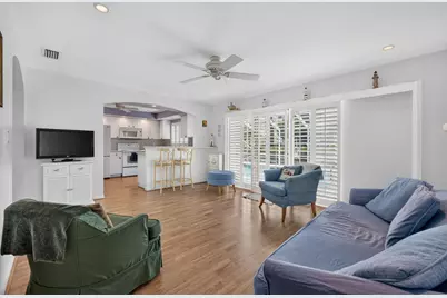 535 NE 8th Avenue, Deerfield Beach, FL 33441 - Photo 14