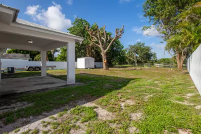 5060 SE Ebbtide Avenue, Stuart, FL 34997 - Photo 18