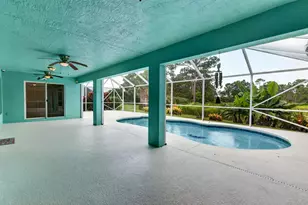 482 NW Sunflower Pl, Jensen Beach, FL 34957 - Photo 4