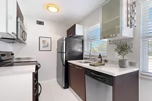 416 NE 15th Ave, Fort Lauderdale, FL 33301 - Photo 2