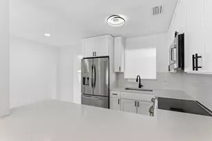 1410 NW 1st Ct, Boynton Beach, FL 33435 - Photo 10