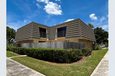 1402 14th Way, West Palm Beach, FL 33407 - Photo 2
