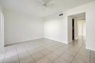 5070 Elmhurst Rd, West Palm Beach, FL 33417 - Photo 4