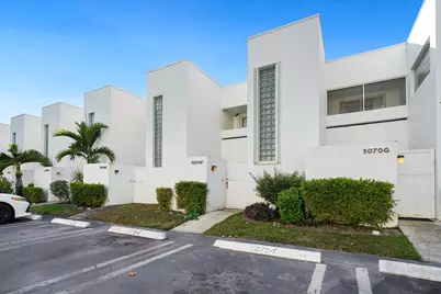 5070 Elmhurst Road #F, West Palm Beach, FL 33417 - Photo 1