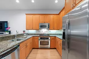 1057 E Heritage Club Cir, Delray Beach, FL 33483 - Photo 8
