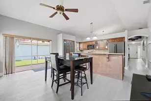 12564 NW 10th Pl, Sunrise, FL 33323 - Photo 16