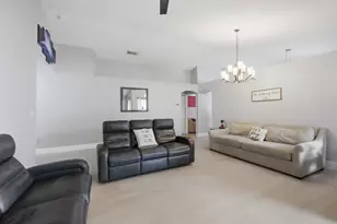 12564 NW 10th Pl, Sunrise, FL 33323 - Photo 14