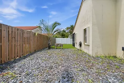 12564 NW 10th Place, Sunrise, FL 33323 - Photo 46