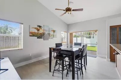 12564 NW 10th Place, Sunrise, FL 33323 - Photo 20