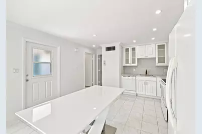 126 West Court, Royal Palm Beach, FL 33411 - Photo 6