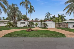 2121 NE 52nd St, Fort Lauderdale, FL 33308 - Photo 2