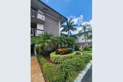 4900 Washington Street #307, Hollywood, FL 33021 - Photo 2
