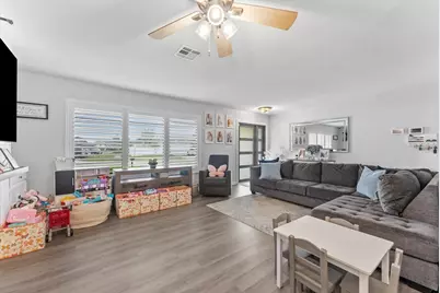 2569 SW 14th Court, Deerfield Beach, FL 33442 - Photo 12