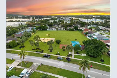 2569 SW 14th Court, Deerfield Beach, FL 33442 - Photo 68