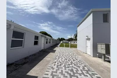 4393 Windsor Avenue #21, West Palm Beach, FL 33407 - Photo 4