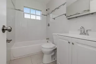 8830 W Sample Rd, Coral Springs, FL 33065 - Photo 20