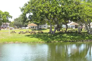 417 Windsor R, West Palm Beach, FL 33417 - Photo 34