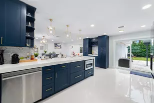 324 Bamboo Rd, Palm Beach Shores, FL 33404 - Photo 10