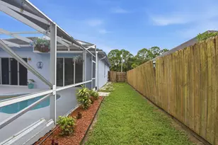 779 SW Hillsboro Cir, Port Saint Lucie, FL 34953 - Photo 28