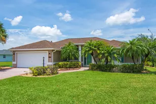 1025 Southlakes Way SW, Vero Beach, FL 32968 - Photo 2