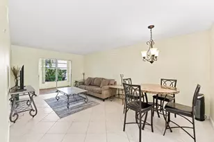 2223 NE 1st Ct, Boynton Beach, FL 33435 - Photo 2