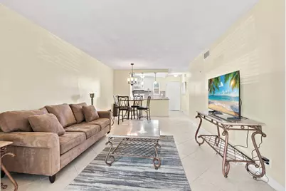 2223 NE 1st Court #101, Boynton Beach, FL 33435 - Photo 12