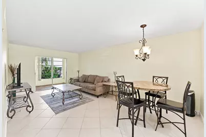 2223 NE 1st Court #101, Boynton Beach, FL 33435 - Photo 8