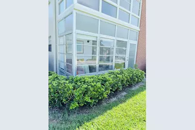 40 Woodland Drive #105, Vero Beach, FL 32962 - Photo 4