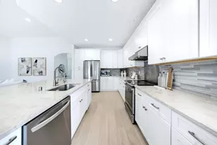 10935 NW 64th Dr, Parkland, FL 33076 - Photo 12