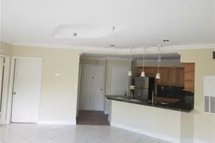2445 SW 18th Terrace, Fort Lauderdale, FL 33315 - Photo 4