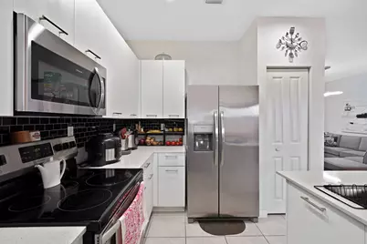 12960 NW 22nd Place, Miami, FL 33167 - Photo 18