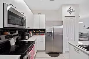 12960 NW 22nd Pl, Miami, FL 33167 - Photo 18