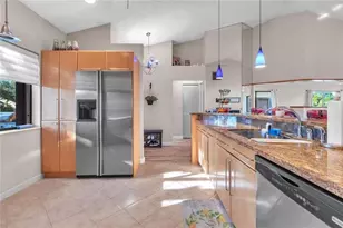 7212 Primrose Ln, Tamarac, FL 33321 - Photo 6